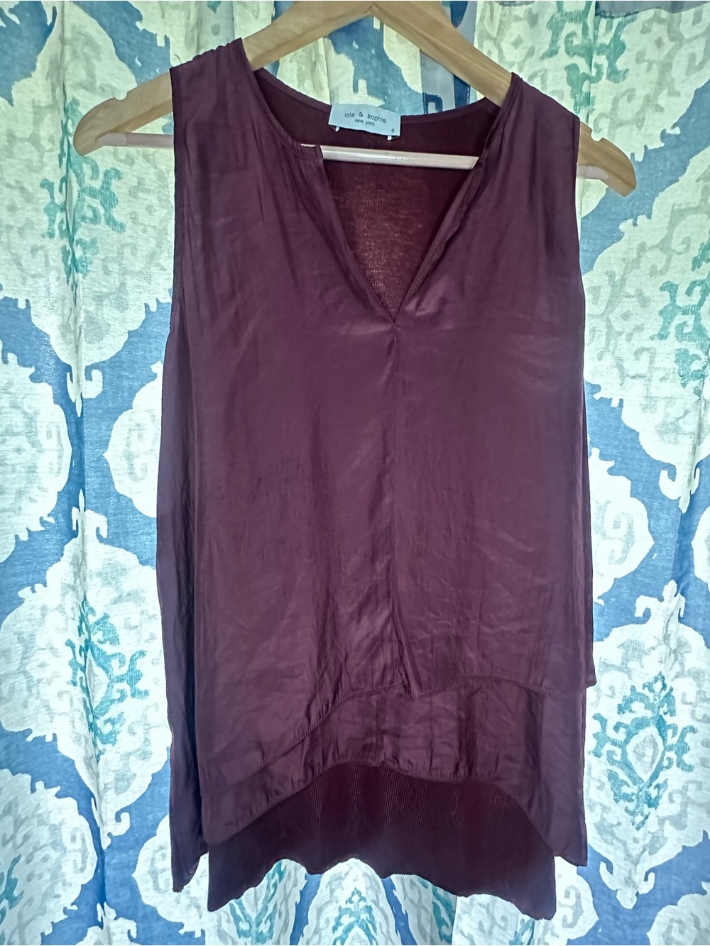 Lola & Sophie Burgundy Sleeveless High-Low Blouse Size Small